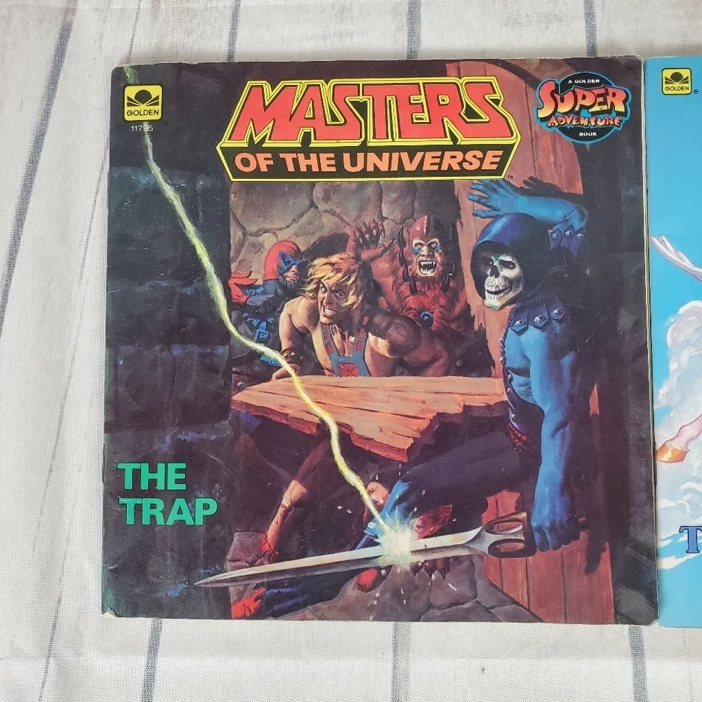 Masters of the Universe Princess of Power  Books - Picture 2 of 15
